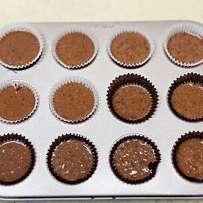 万圣节南瓜奶油巧克力杯子蛋糕