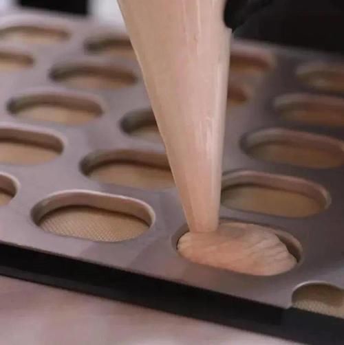  好吃|竟然比马卡龙还好吃，朗姆葡萄夹心饼干，超全配方+图解大曝光