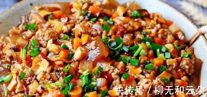 可口|可口下饭富含营养，一口下去满是汤汁的精华，宝宝多吃有利发育哦！