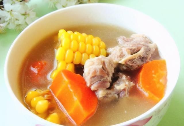 喜欢|炖猪排骨汤时,牢记“1做2不做”,汤清香肉纯正,好喝无腥味