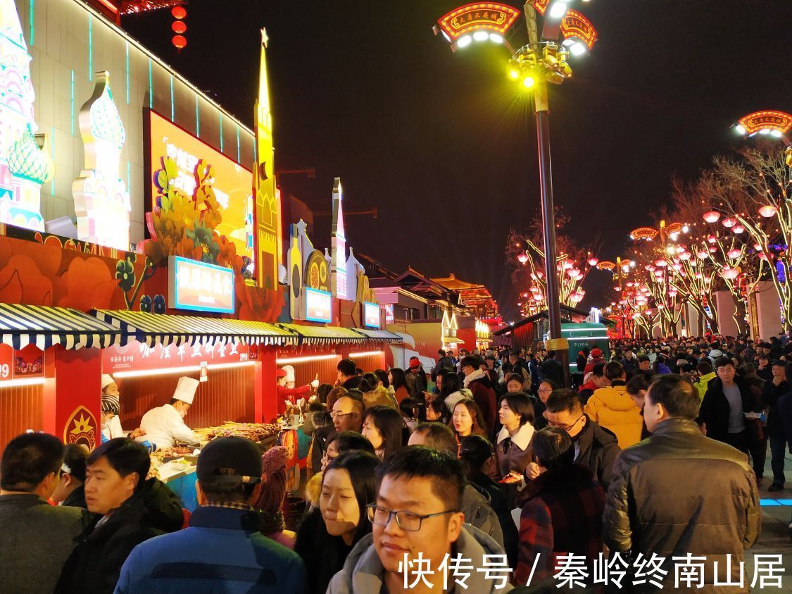 大唐|看惯了热闹与繁华,雪中别样的西安大雁塔和大唐不夜城,你见过吗,像极了唐朝