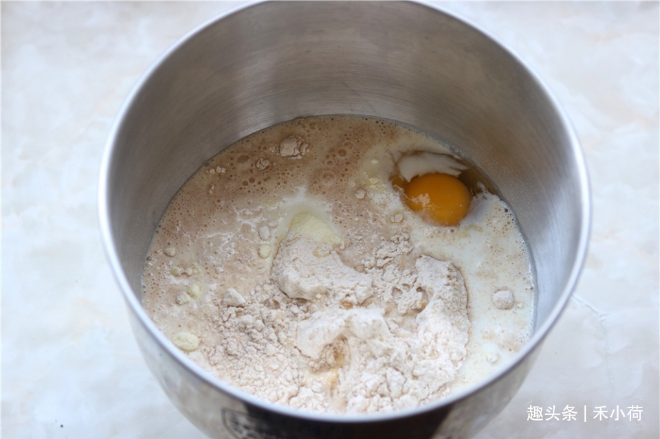 少糖少油的全麦吐司，配方靠谱组织真棒，早餐吃太适合了