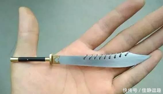 袖珍刀剑匕首欣赏, 有的比指甲盖还小!