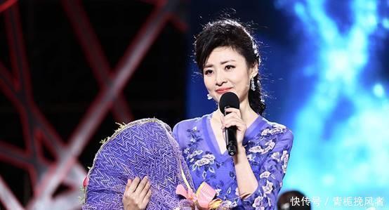 主持人 曾经央视一姐,主持过多次春晚主众人皆知,如今憔悴沦落街头大婶