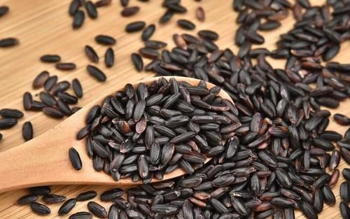 胃最喜欢的3种食物,每天坚持吃,除幽门菌,胃或能慢慢变强壮