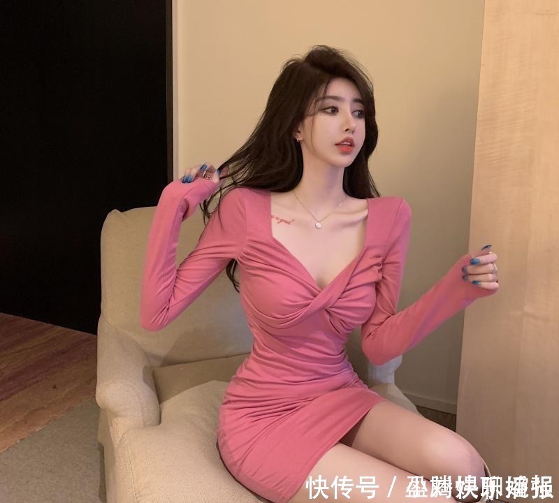 吊带连衣裙 随性大气无人不爱的连衣裙,贴合身材又不强烈的视觉美学