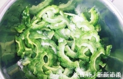 苦瓜的“苦源”取决于这个地方，只要切掉苦瓜就不苦，赶快学一学