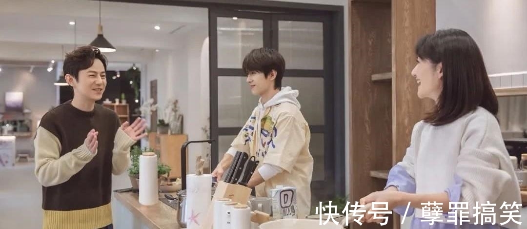 何炅節(jié)目被頂替,芒果疑似禁止主持人接私活,《快本》全體停工?