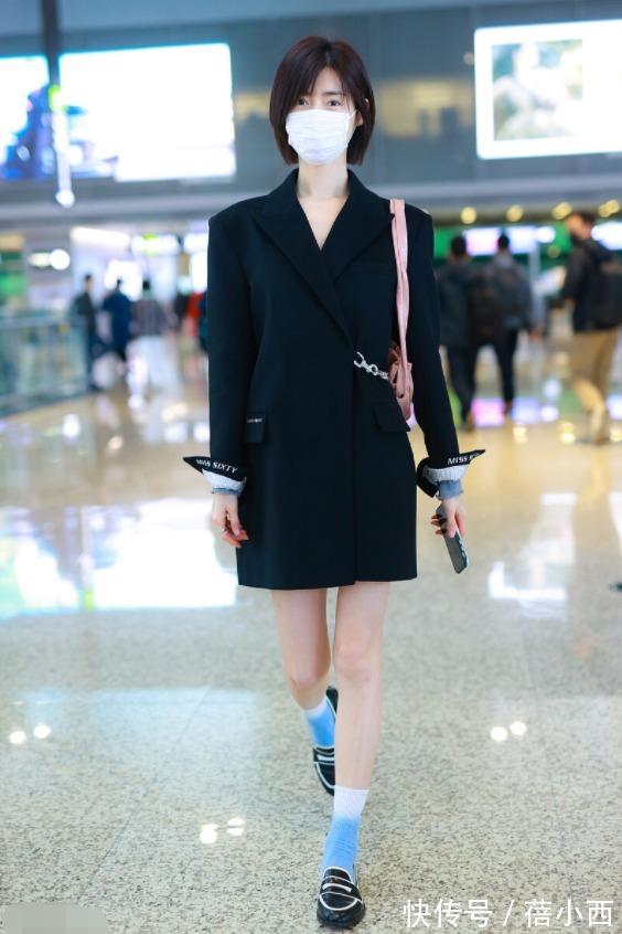 时髦精|秋天穿搭时尽量别搭小白鞋!时髦精都在穿乐福鞋,高级又显气质