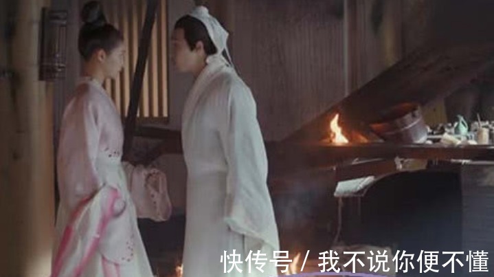 |《凤求凰》搞笑穿帮,木瓜都能穿越!编剧你是拿我们开玩笑呢!