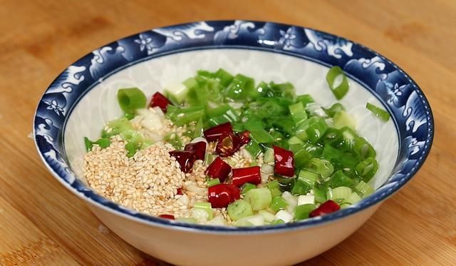 豆角|入伏后就馋这菜，简单一蒸，营养解馋又消暑，一周5次吃不够