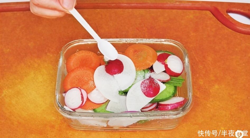  胃口|早餐没胃口，腌这样一罐萝卜泡菜，酸甜爽脆，早餐配粥最开胃