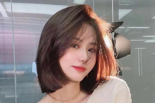 40岁女人最有气质发型，试试这几款，让你美得更高级