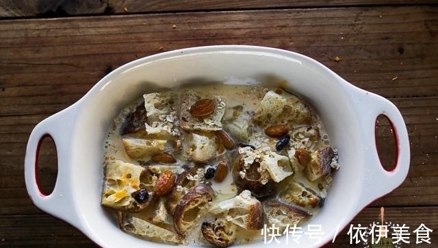 剩的干巴馒头别再扔了，跟我学，秒变抢手货，老公夸我真能干