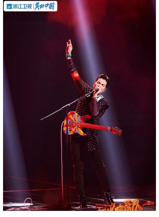 弹幕满屏飘好评,嘉宾阵容吊足胃口,《好声音》之后的爆款就是它