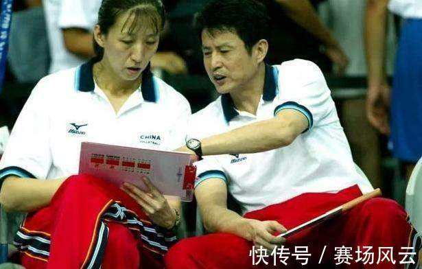郎平|郎平师徒情依旧延续!赖亚文刚过51岁生日,新周期或继续担任领队