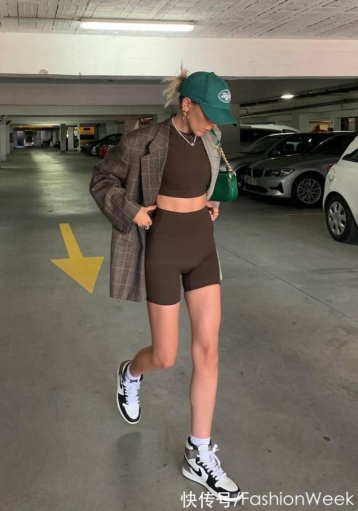 穿搭|今夏「Celine女孩」风穿搭实红