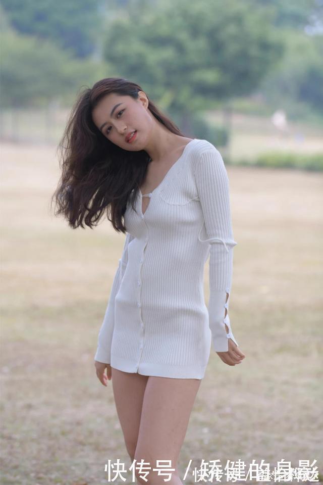 包臀裙|长发飘飘的美女穿起包臀裙,时尚又高级,让你轻松拥有迷人曲线