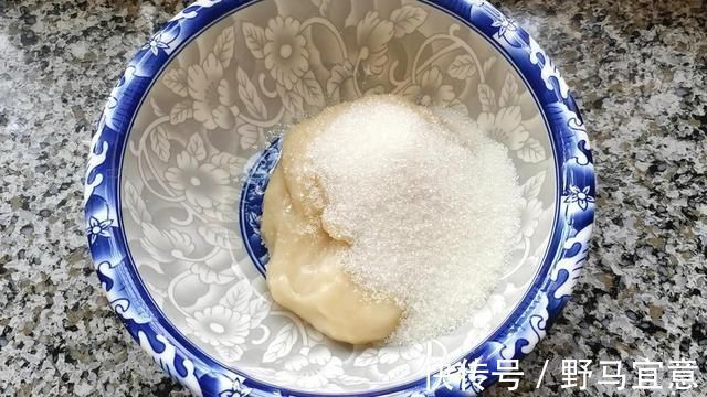 白心|摆摊小吃糯米果来了，软糯香甜，放三天都不会硬，制作简单