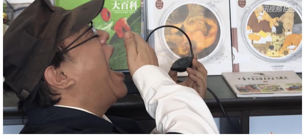 《導(dǎo)演請就位》最新一期，蔡康永是故意輸?shù)模蛴?個(gè)