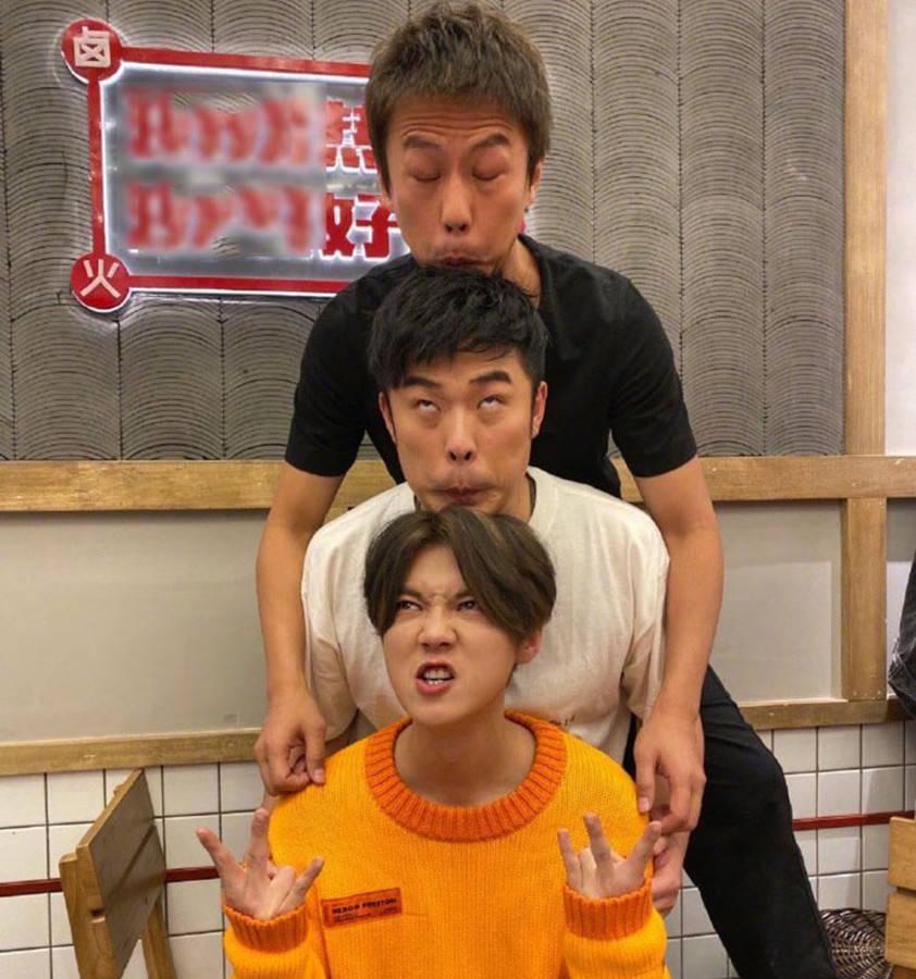 陈赫邓超鹿晗发丑照，完全不顾偶像包袱，粉丝劝其先P图