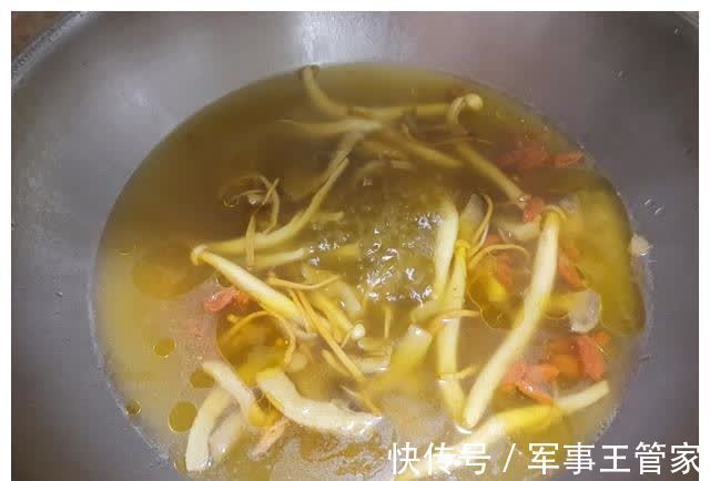 裙带菜|春天，多给孩子喝8种营养汤羹，钙含量高，营养丰富