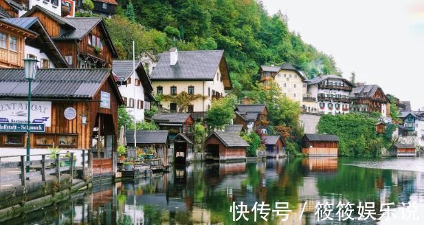 当地居民|冰雪奇缘“真实版村庄”走红上万游客“挤破头”,村长却发愁