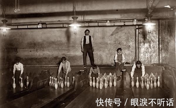 路灯|5种以前很重要但现已消失的职业,个个奇葩,第二种只有小孩能做