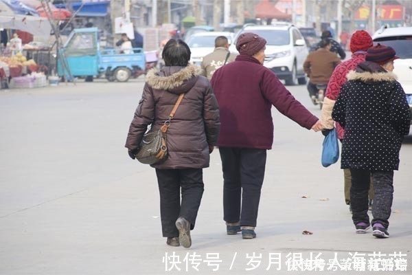 锻炼|60岁后,每天走路走多少步好这个范围,看看你是否达标