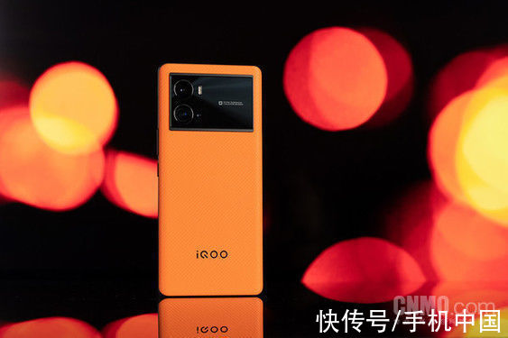 iqoo|全“屏”实力！四款顶级屏幕旗舰机告诉你什么叫好看