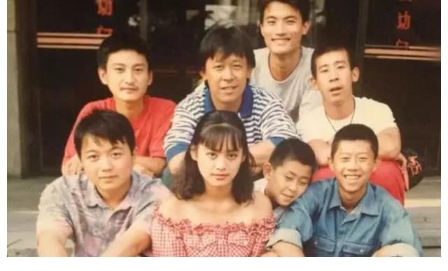 宁静|《中餐厅》黄晓明突然好说话了，被宁静“收拾”也不正面刚了