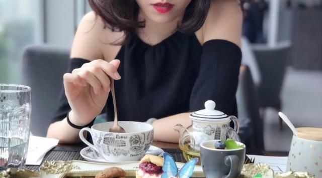 宝妈|“生两个儿子,不生一个女儿”,听完二胎妈妈的故事,我恍然大悟