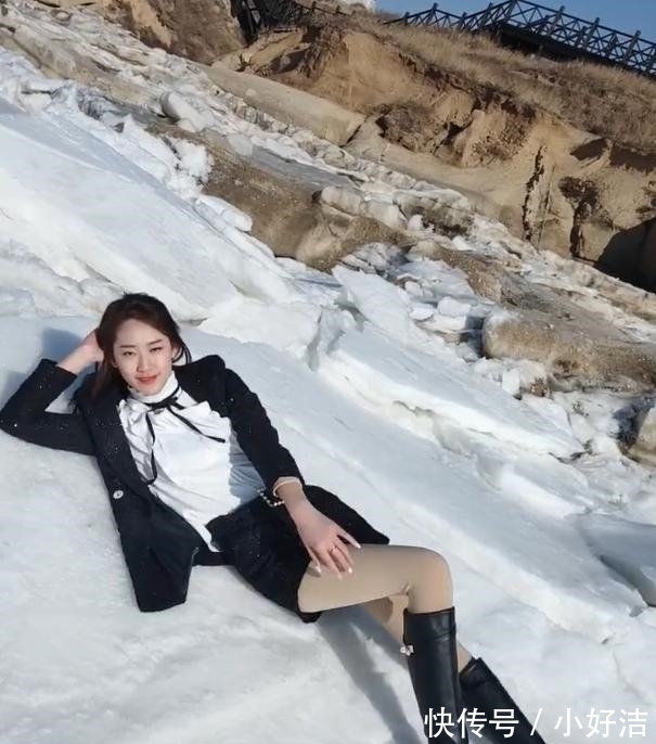 小姐姐|另类美女,躺雪地上的摆造型,对冬天的冷说不!