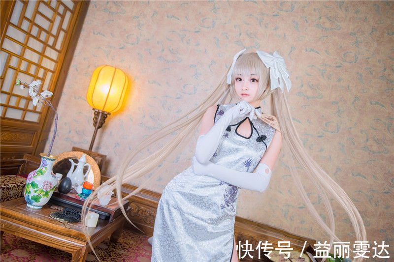 穹妹|清纯穹妹cos,修身旗袍绝美,白丝袜今日最佳