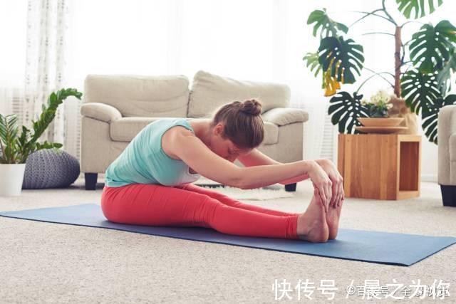 天鹅颈|大长腿小蛮腰,天鹅颈,直角肩,这位瑜伽小姐姐的身材,太好了吧