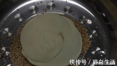 一斤面|一斤面,一斤水,一碗芝麻,不用烤箱,不揉面,大人小孩都爱吃