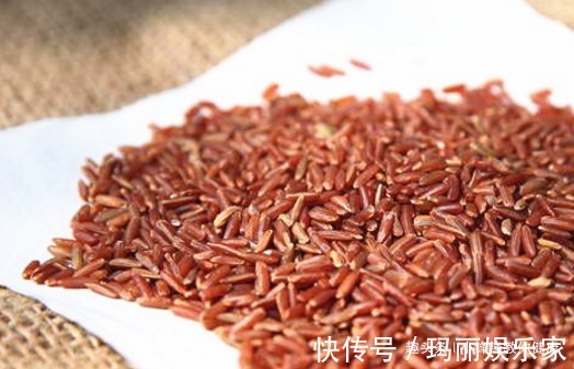 延缓衰老|女性每晚当零食吃几颗，降低血压，延缓衰老，皮肤细腻又光滑