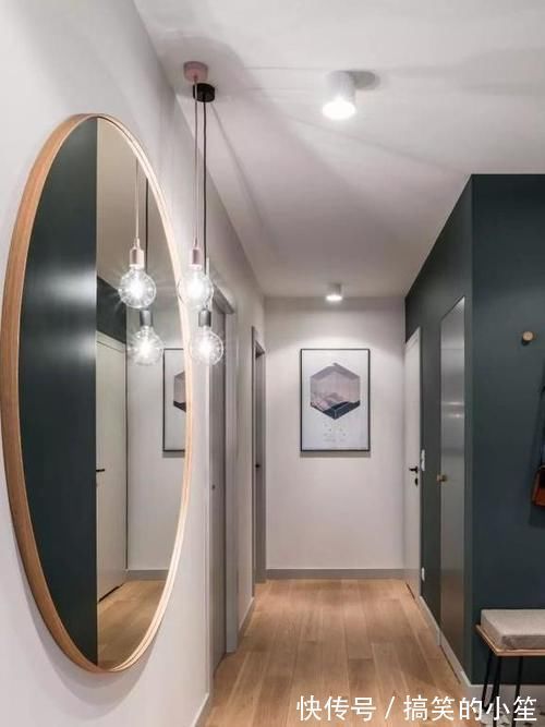 隔断|66㎡两居,以储物柜做隔断,以墨绿和原木配色,实用的文艺范儿