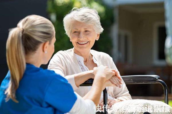 衰老|女性过了45岁,身体“2小1紧1多”,说明保养得还不错,值得恭喜