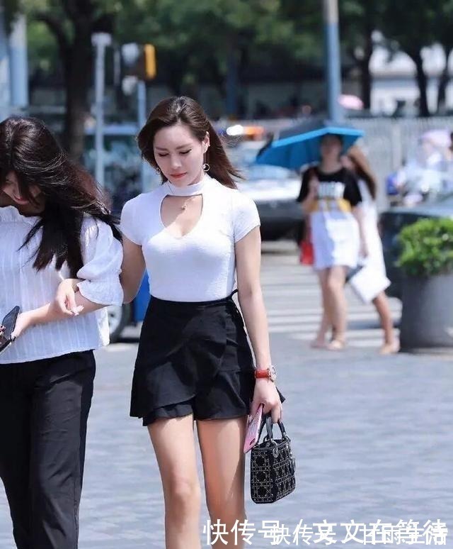 圆领 连衣裙的打扮回头率超高,带来帅气装扮,显瘦又高挑