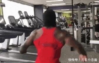 深蹲|他痴迷深蹲10年, 练成“无敌牛蛙腿霸”