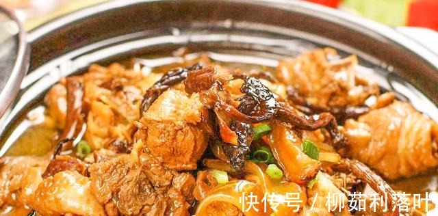 焯水|炖鸡肉又老又柴,原来是焯水时用错了水,难怪腥味重还不好吃!