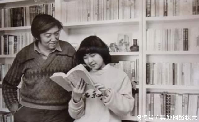 天才田晓菲,她是海子的知音,13岁进北大,35岁成为哈佛教授