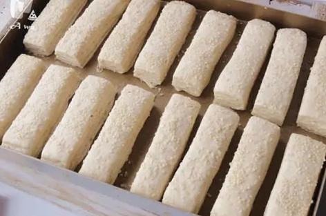  香掉牙千层饼，香酥可口，做主食当零食，足不出户享美食