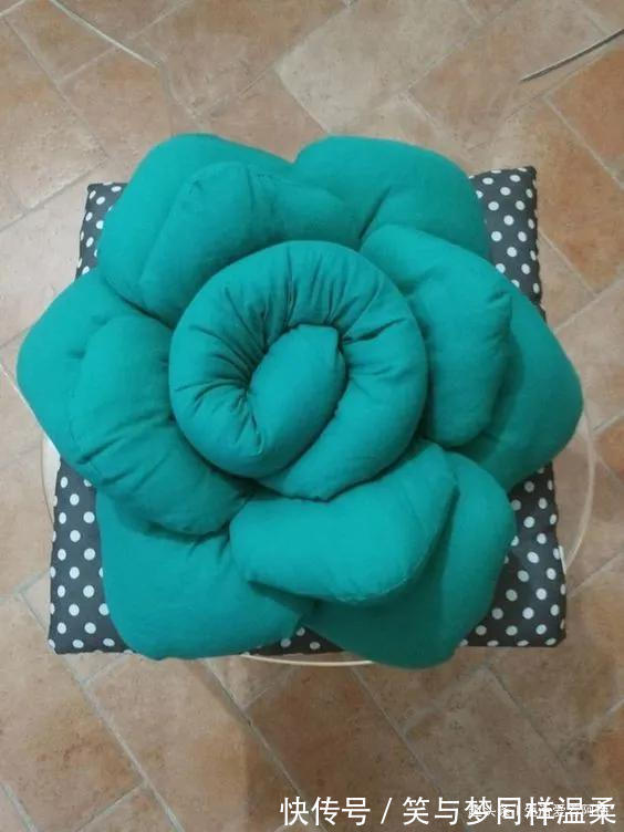 改造|抱枕不用买,旧衣服改造做一堆!DIY布艺手工旧物改造附教程