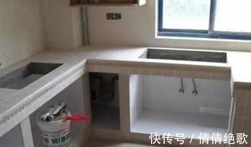 装修风格|还在傻傻买橱柜吗？现在流行的是直接用水泥砌，后悔自己装早了