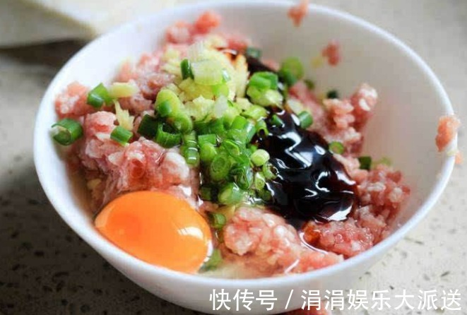 饺子馅的万能做法,6样料缺一不可,口诀记顺序,一次拌好各种馅