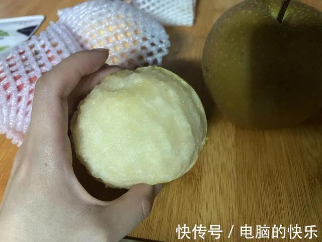 |搞笑图集：一个宿舍42个学生，网友：养猪都不敢这么养啊