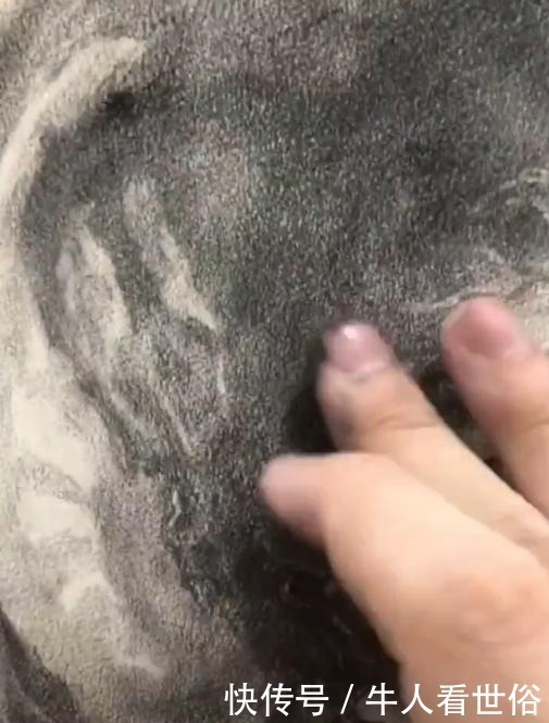 毒液$史上最强美术生, 徒手绘画毒液, 成品看的网友失神