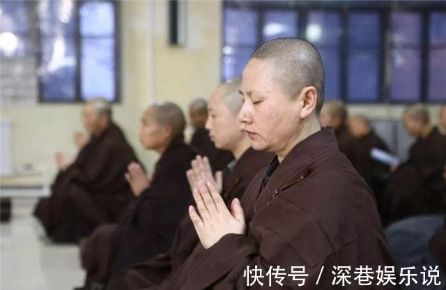 僧人$中国真正的佛门,百位尼姑在这,终日一餐,不碰钱财,十年如一日